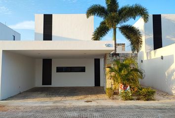 Casa en condominio en  Porto Alegre, Calle 88, Mérida, Yucatán, México