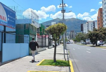 Local en  Mariscal Sucre, Quito