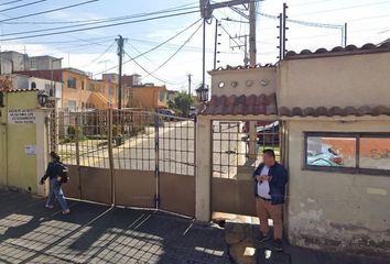 Casa en condominio en  Avenida Manuel Villada, Cideco, Lerma De Villada, Estado De México, México