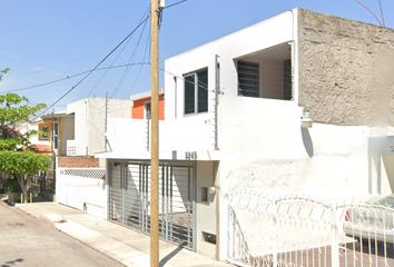 Casa en  Calle Jesús Galindo Y Villa 3245, Jardines De La Paz, Guadalajara, Jalisco, México