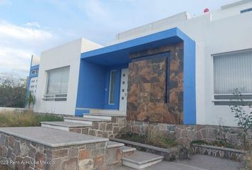 Casa en  Mirador De Querétaro, Fracc El Mirador Desarrollo Res, El Marqués, Querétaro, 76240, Mex