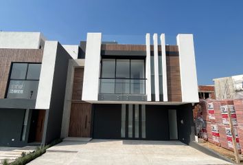 Casa en condominio en  Parque Madrid, Lomas De Angelópolis, Puebla, México