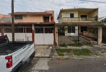 Casa en  Calle Encino, Floresta, Veracruz, México