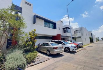 Casa en condominio en  Avenida Aviación 4055, Zapopan, Jalisco, México