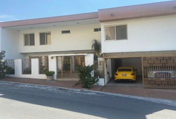 Casa en  Jacinto Benavente 2740, Contry La Silla 4o Sector, Guadalupe, Nuevo León, México