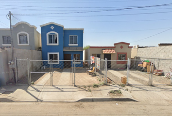 Casa en  Av. Bedar, 21355 Mexicali, B.c., México