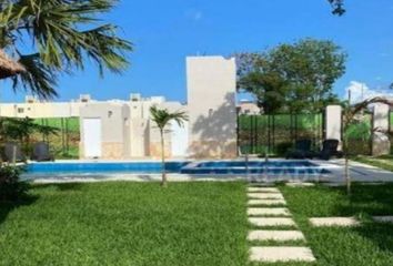 Casa en  Avenida Paseo De Los Jardines, Playa Del Carmen, Quintana Roo, México