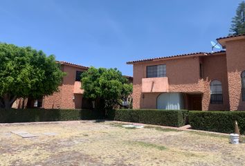 Casa en fraccionamiento en  Avenida 12 De Octubre, San Ángel, Celaya, Guanajuato, 38027, Mex