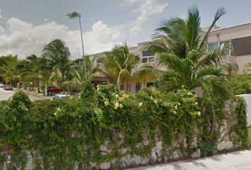 Casa en  Residencial Playa Del Sol, Cerrada Los Corales, Playa Del Carmen, Quintana Roo, México