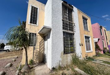 Casa en condominio en  Cerrada Victoria, Fraccionamiento Villas Terranova, Tlajomulco De Zúñiga, Jalisco, 45650, Mex