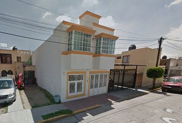 Casa en  C. 7, Los Agaves, Irapuato, Guanajuato, México