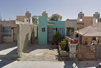 Casa en fraccionamiento en  La Toscana, Playa Del Carmen, Quintana Roo, México