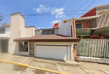 Casa en  Av.lazaro Cárdenas 1210, Maria De La Piedad, 96410 Coatzacoalcos, Ver., México