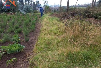 Terreno Comercial en  Otavalo, Ecu