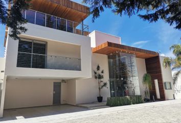Casa en fraccionamiento en  Calle Santa Ana, Fraccionamiento Uraydah, San Andrés Cholula, Puebla, 72821, Mex