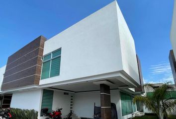 Casa en fraccionamiento en  Libertad 1412, Nueva San Luis, 52172 Metepec, Méx., México