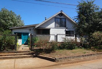 Casa en  Martín Cermeño, Niebla, Valdivia, Chile