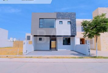 Casa en fraccionamiento en  Mayorazgo Del Carmen, León, Guanajuato, México