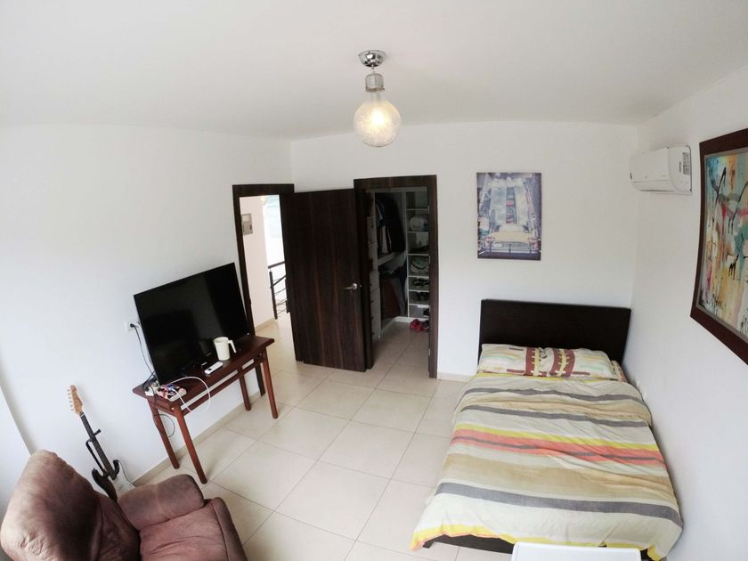 Casa en venta Urbanización Portofino, Vía A La Costa, Guayaquil, Ecuador