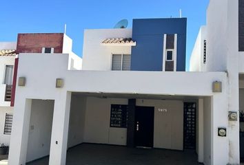 Casa en  Perisur Privada Europea, Avenida Manuel J. Clouthier, Buenos Aires, Culiacán, Sinaloa, México
