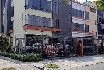 Departamento en  Los Aperos, La Molina, Perú