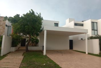 Casa en condominio en  Sitpach, Mérida, Yucatán