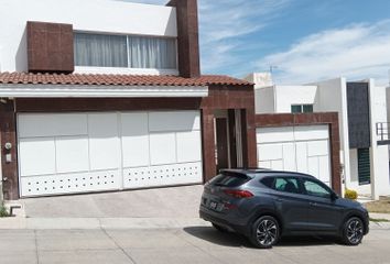 Casa en fraccionamiento en  Porta Marema 120, Porta Fontana, León, Guanajuato, México