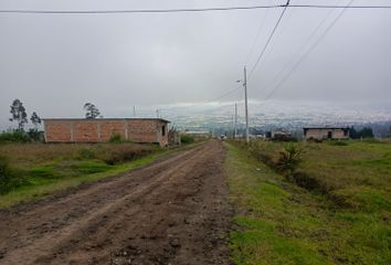 Terreno Comercial en  Caranqui, Ibarra, Imbabura, Ecuador