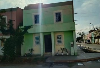 Casa en  Las Piedras De Buena Vista, Distrito De Los Aquijes, Perú