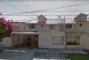 Casa en  Monte Vesubio 106, Las Arboledas, 38060 Celaya, Guanajuato, México