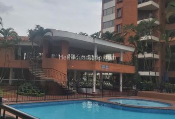 Apartamento en  Condominio Siete Maravillas, Carrera 80a, Cali, Valle Del Cauca, Colombia