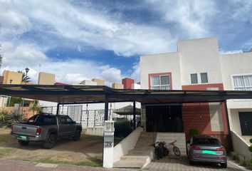 Casa en fraccionamiento en  Calle Dover 2, Paseos Del Bosque, Puebla De Zaragoza, Puebla, México