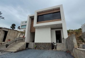 Casa en condominio en  Residencial Rio Altozano, Av. Bosque Monarca, Morelia, Michoacán, México