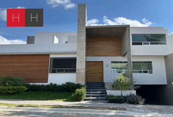 Casa en fraccionamiento en  Lomas De Angelópolis Cascatta, Lomas De Angelópolis, Puebla, México