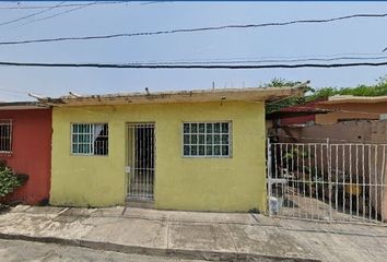 Casa en  Calle Álvaro Obregón 329, Revolución, Veracruz, México