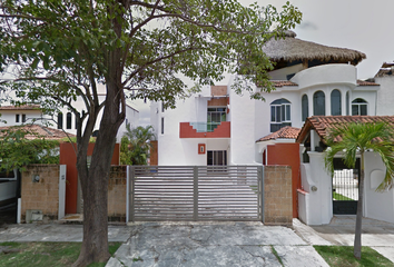 Casa en  Flamingos 130, Marina Vallarta, Puerto Vallarta, Jalisco, México