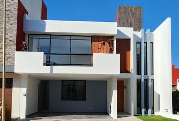 Casa en  Avenida Moscú, Tulipanes De Las Ánimas, Xalapa, Veracruz De Ignacio De La Llave, 91220, Mex