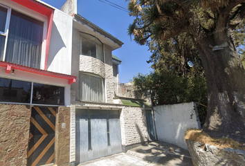 Casa en  Tlatelolco 113, Mz 026, Barrio De Santa Bárbara, Toluca De Lerdo, Estado De México, México