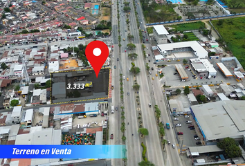 Terreno Comercial en  V3xr+m4f, Guayaquil 090112, Ecuador