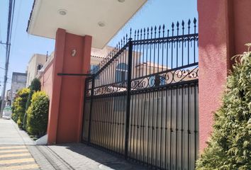 Casa en fraccionamiento en  C. Octavio Paz 637, Mz 033, La Purisima, 52167 San Jorge Pueblo Nuevo, Estado De México, México