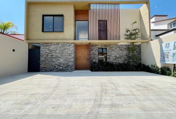Casa en fraccionamiento en  Paseo Jurica, Jurica, Santiago De Querétaro, Querétaro, México