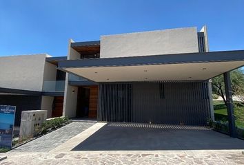 Casa en  Altozano Querétaro, Anillo Vial Fray Junípero Serra, Santiago De Querétaro, Querétaro, México