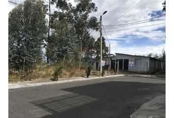 Terreno Comercial en  Urbanización El Condado, Calle C, Quito, Ecuador
