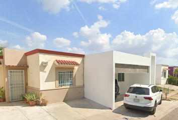 Casa en  Calle Valle Oriente, Valle Alto, 80050 Culiacán, Sinaloa, México