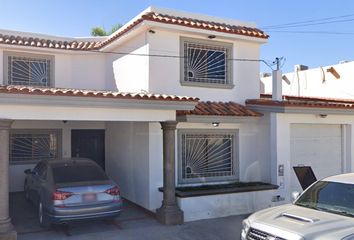 Casa en fraccionamiento en  C. Arturo Rosenblueth 2361, Itson, 85130 Cdad. Obregón, Son., México