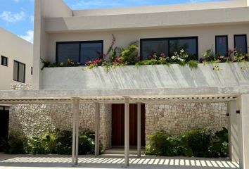 Casa en  Lagos Del Sol, Cancún, Quintana Roo, México