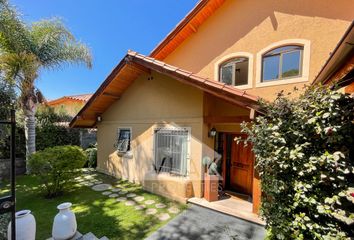 Casa en  Lo Barnechea, Provincia De Santiago