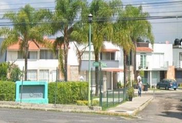 Casa en fraccionamiento en  Juan Escutia, Villas De Otero De Guadalupe, 45066 Zapopan, Jalisco, México