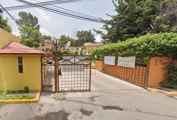 Casa en  Calle Cda. De Fresnos, San Mateo Tlaltenango, Mexico City, Cdmx, México