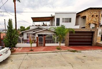 Casa en  Santo Tomas, El Refugio, Tecate, B.c., México